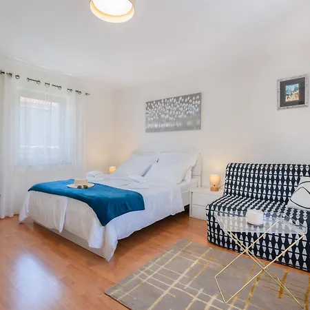 Apartament Lotea *