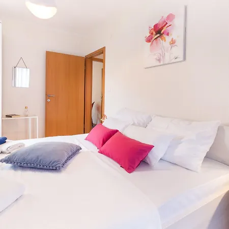 Apartament Lotea *